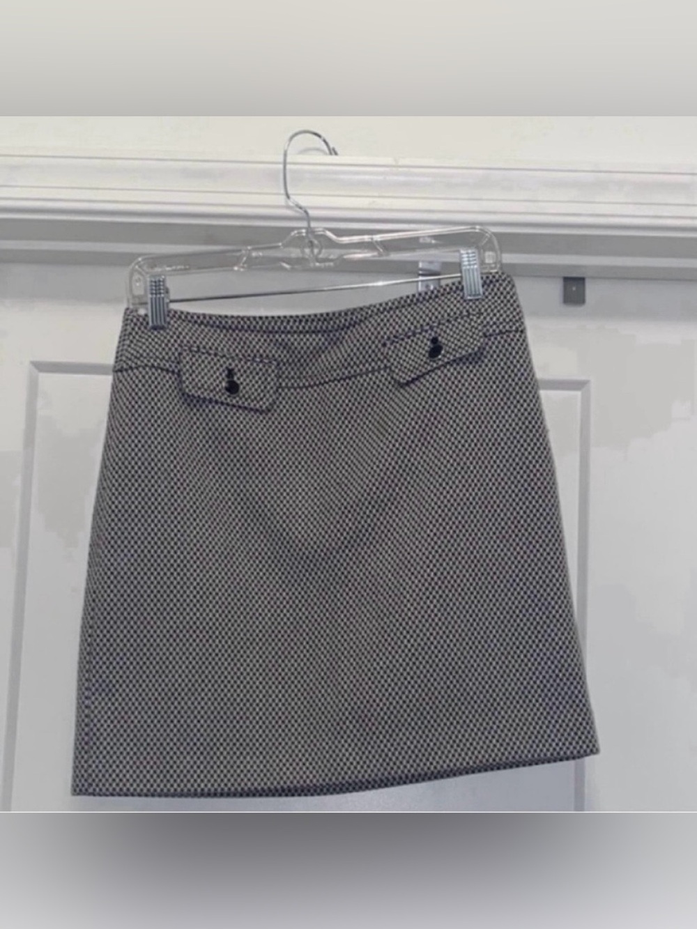 ❤️ Black and White ANN TAYLOR LOFT Skirt - Size 2